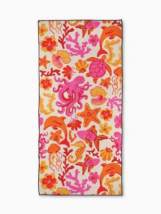 Seaside Vacation Geometry Beach Towel